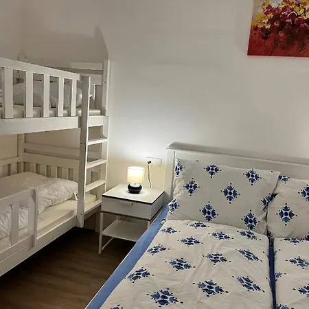 Aviatik Apartmany-cerny Dul * צ'רני דול
